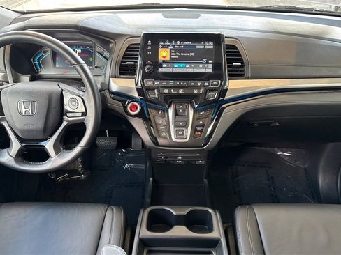 Used 2023 Honda Odyssey Touring image 18