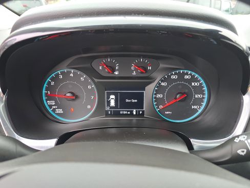 Used 2021 Chevrolet Traverse LS image 33