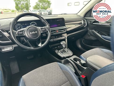 Used 2024 Kia Seltos S AWD/4WD image 9