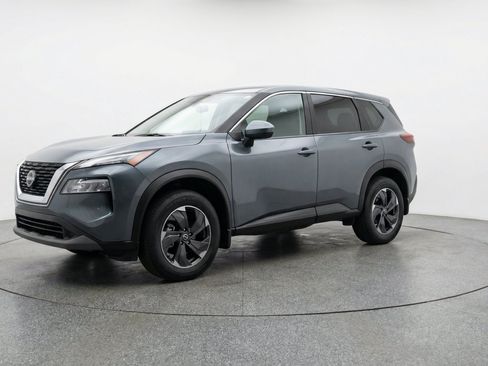 Used 2025 Nissan Rogue SV AWD/4WD image 3