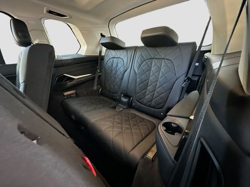Certified 2023 BMW X7 xDrive40i image 28