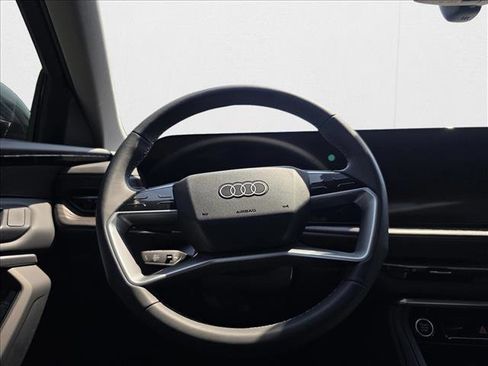 New 2025 Audi Q5 Premium image 18