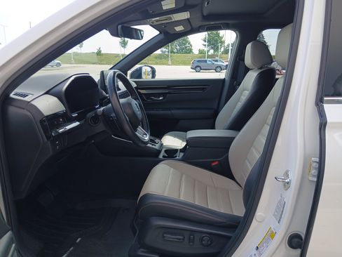 Used 2025 Honda CR-V Sport Touring image 8