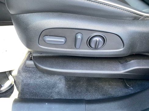 Used 2023 Chevrolet Traverse Premier w/ Redline Edition image 19