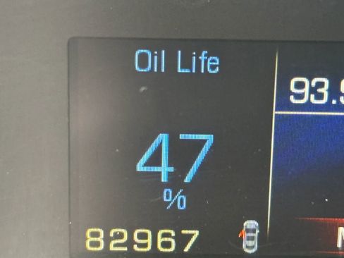 Used 2016 Cadillac SRX Luxury image 11