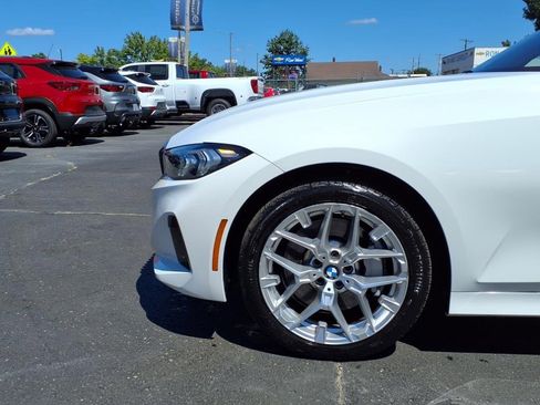 Used 2025 BMW 330i Sedan image 6