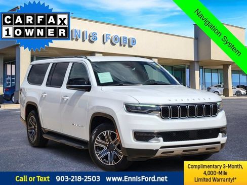 Used 2024 Jeep Wagoneer L Series II w/ Flexible Seating Group AWD/4WD image 1