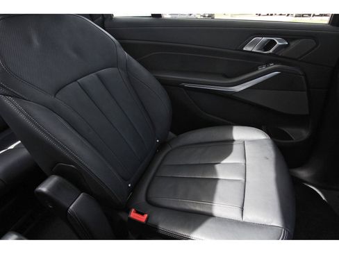 Used 2022 BMW X7 M50i w/ Dynamic Handling Package image 15