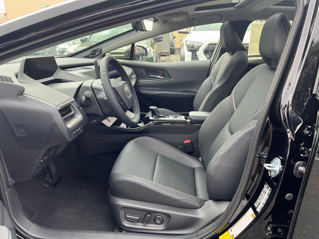 New 2027 Toyota Prius Limited AWD/4WD image 9