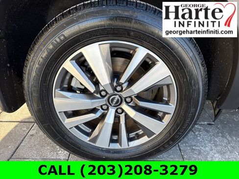 Used 2023 Nissan Pathfinder SL image 9