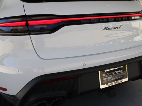 Certified 2026 Porsche Macan Turbo AWD/4WD image 15