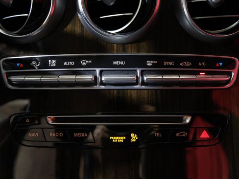 Used 2016 Mercedes-Benz GLC 300 image 20