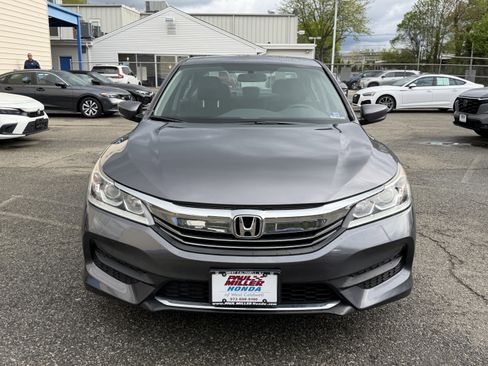 Used 2017 Honda Accord LX image 2
