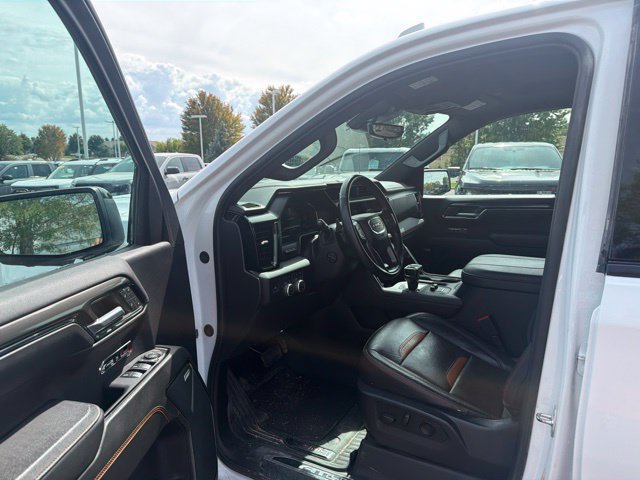 Used 2024 GMC Sierra 1500 AT4 w/ Technology Package AWD/4WD image 15
