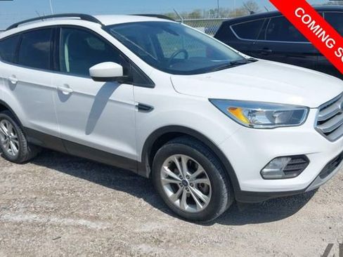 Used 2018 Ford Escape SE AWD/4WD image 2