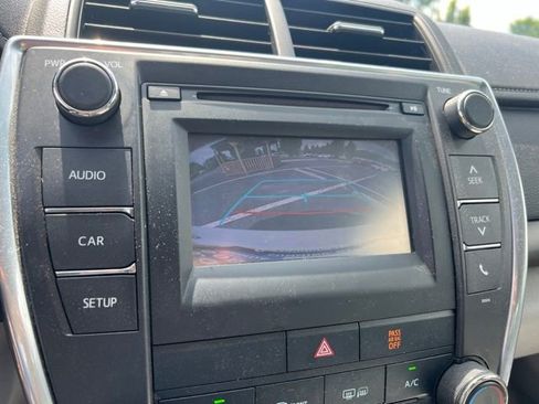 Used 2016 Toyota Camry LE FWD image 16
