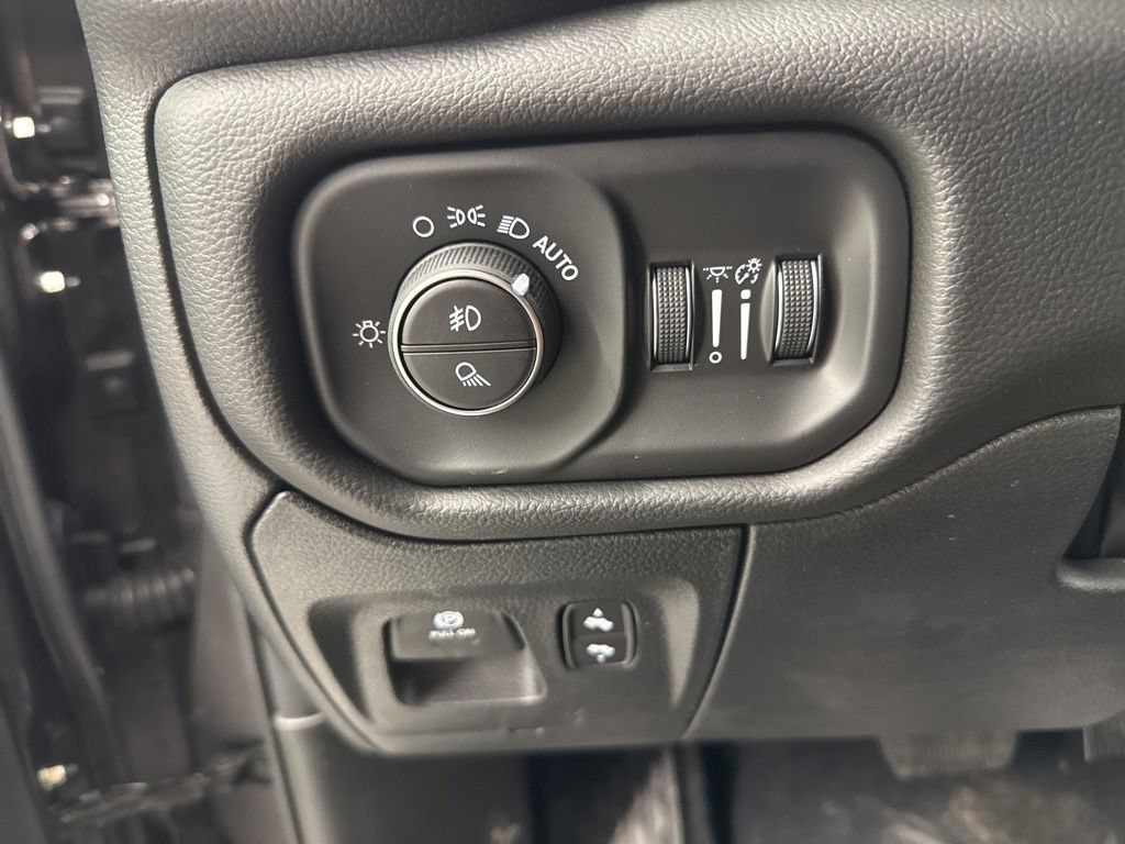 New 2026 RAM 1500 Big Horn AWD/4WD image 18