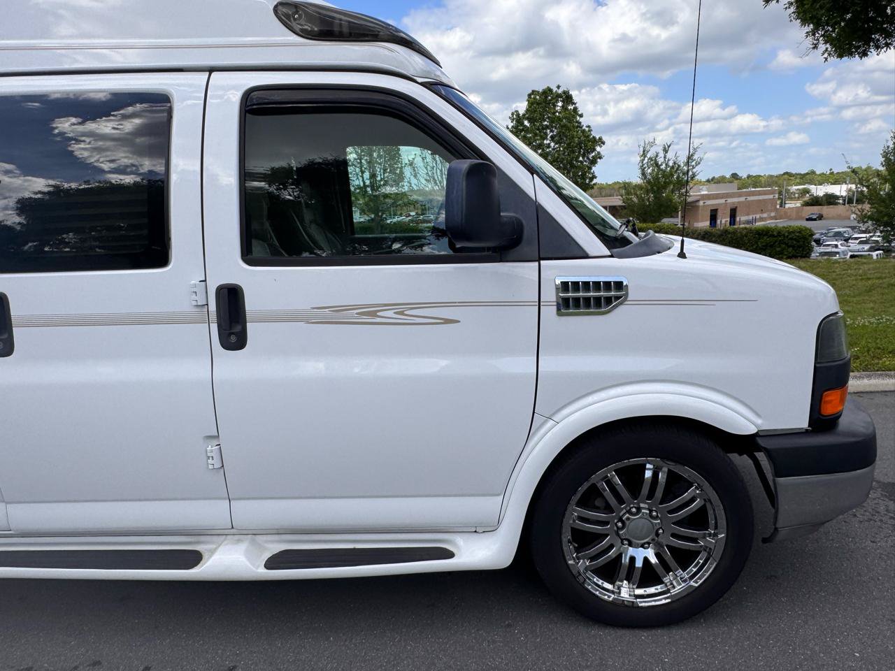 Used 2014 GMC Savana 1500 RWD image 22