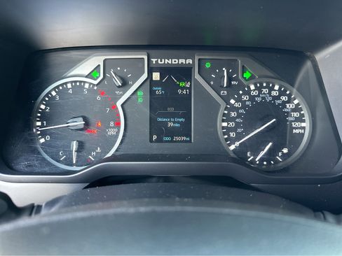 Used 2022 Toyota Tundra Limited image 21