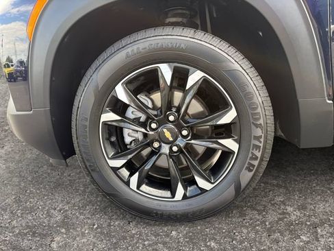 Used 2021 Chevrolet TrailBlazer LT w/ Convenience Package AWD/4WD image 14