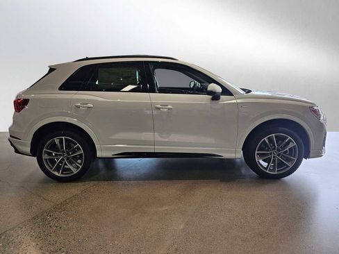 New 2025 Audi Q3 2.0T Premium image 2