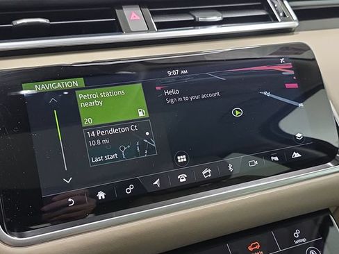 Used 2018 Land Rover Range Rover Velar R-Dynamic SE AWD/4WD image 22