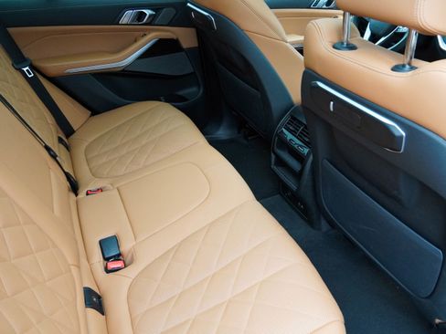 Used 2026 BMW X5 xDrive40i image 34