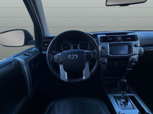 Used 2014 Toyota 4Runner Limited image 11