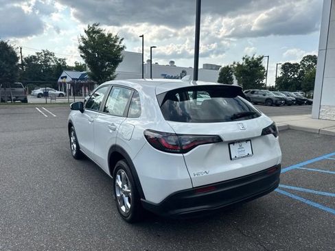 Used 2023 Honda HR-V LX image 6