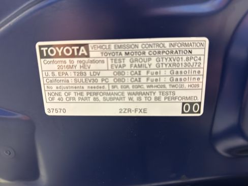 Used 2016 Toyota Prius Four image 32