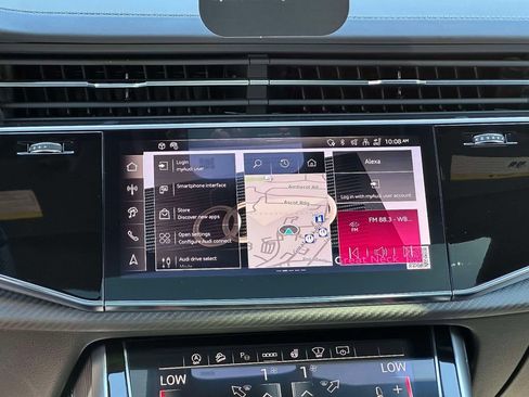 New 2026 Audi SQ8 Prestige AWD/4WD image 4