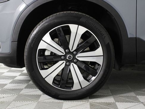 Certified 2023 Volvo XC40 Recharge Core image 25