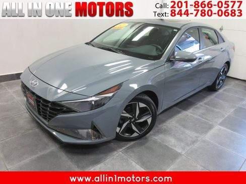 Used 2021 Hyundai Elantra SEL w/ Convenience + Premium Package FWD image 1