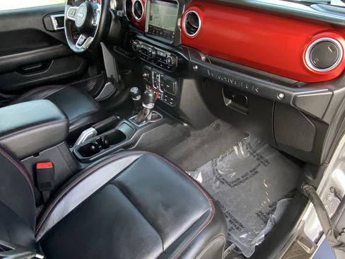 Used 2021 Jeep Wrangler Unlimited Rubicon AWD/4WD image 10