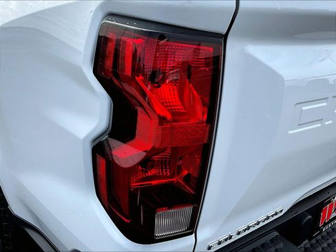 Certified 2025 Chevrolet Colorado W/T RWD image 22