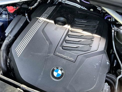 Used 2022 BMW X5 sDrive40i w/ M Sport Package RWD image 32