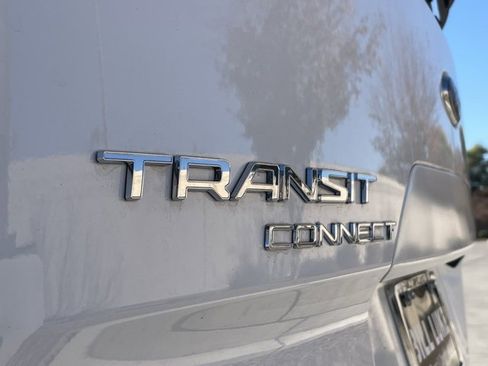 Used 2020 Ford Transit Connect XLT image 10