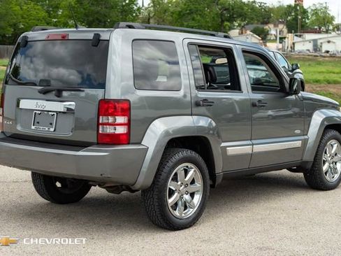 Used 2012 Jeep Liberty Sport AWD/4WD image 6