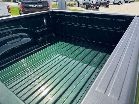 New 2026 RAM 1500 Laramie AWD/4WD image 33