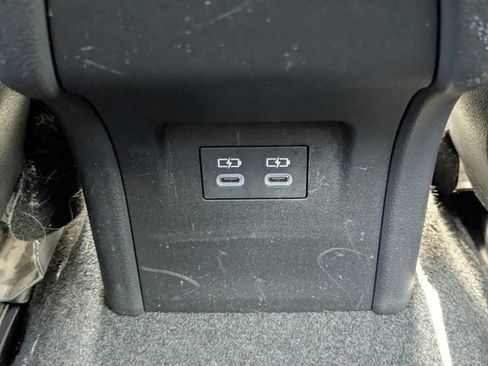 Used 2024 Toyota Prius Limited FWD image 16