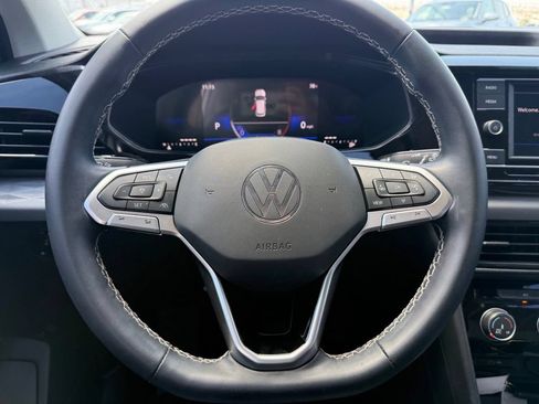 Used 2024 Volkswagen Taos S w/ MDO Package FWD image 12