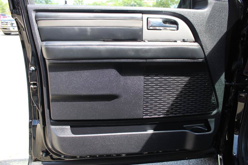 Used 2017 Ford Expedition EL Platinum AWD/4WD image 11