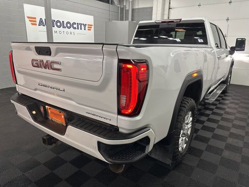 Used 2022 GMC Sierra 3500 Denali image 10