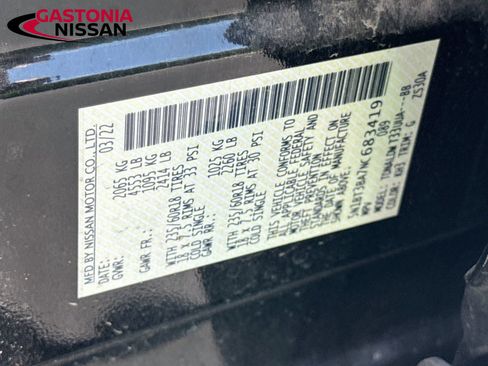 Used 2022 Nissan Rogue SV FWD image 36