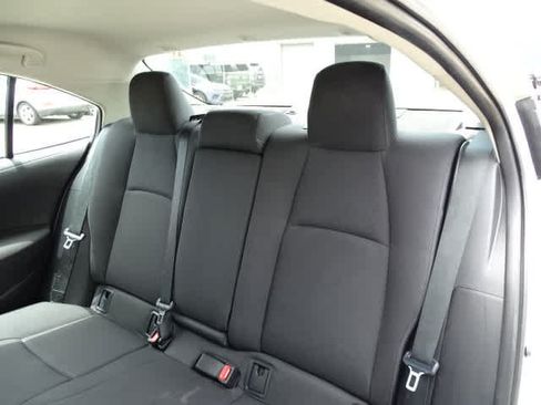 Used 2025 Toyota Corolla LE FWD image 20