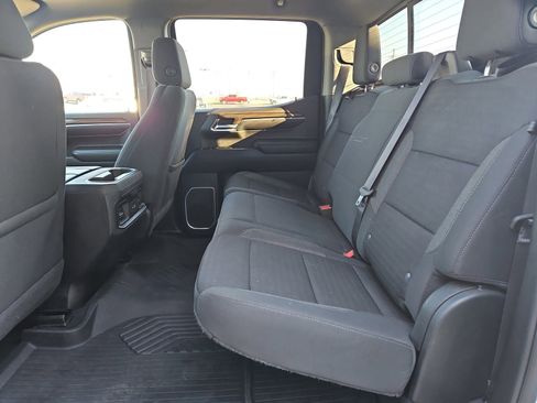 Used 2022 Chevrolet Silverado 1500 LT Trail Boss w/ Convenience Package II image 19