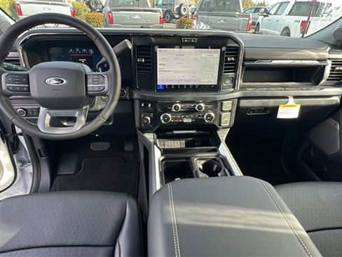New 2025 Ford F250 Lariat w/ FX4 Off-Road Package image 18