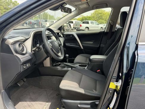 Used 2017 Toyota RAV4 LE w/ Carpet Mat Package FWD image 15