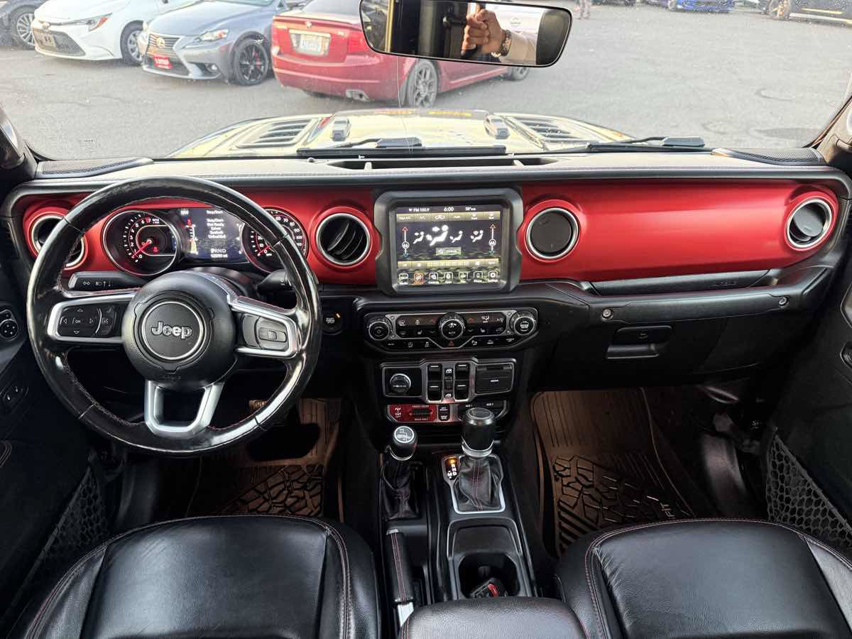 Used 2020 Jeep Gladiator Rubicon w/ Uconnect 4C Nav & Sound Group AWD/4WD image 13