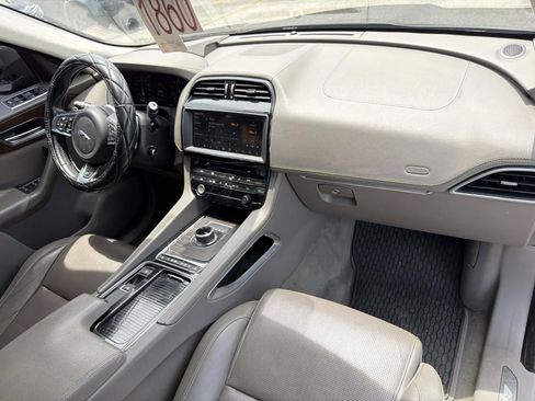 Used 2019 Jaguar F-PACE R-Sport AWD/4WD image 13